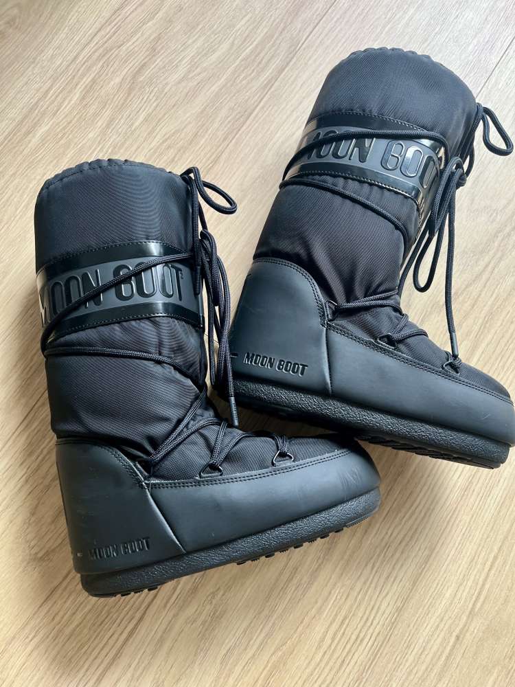 Moon Boots čierne snehule 35/38