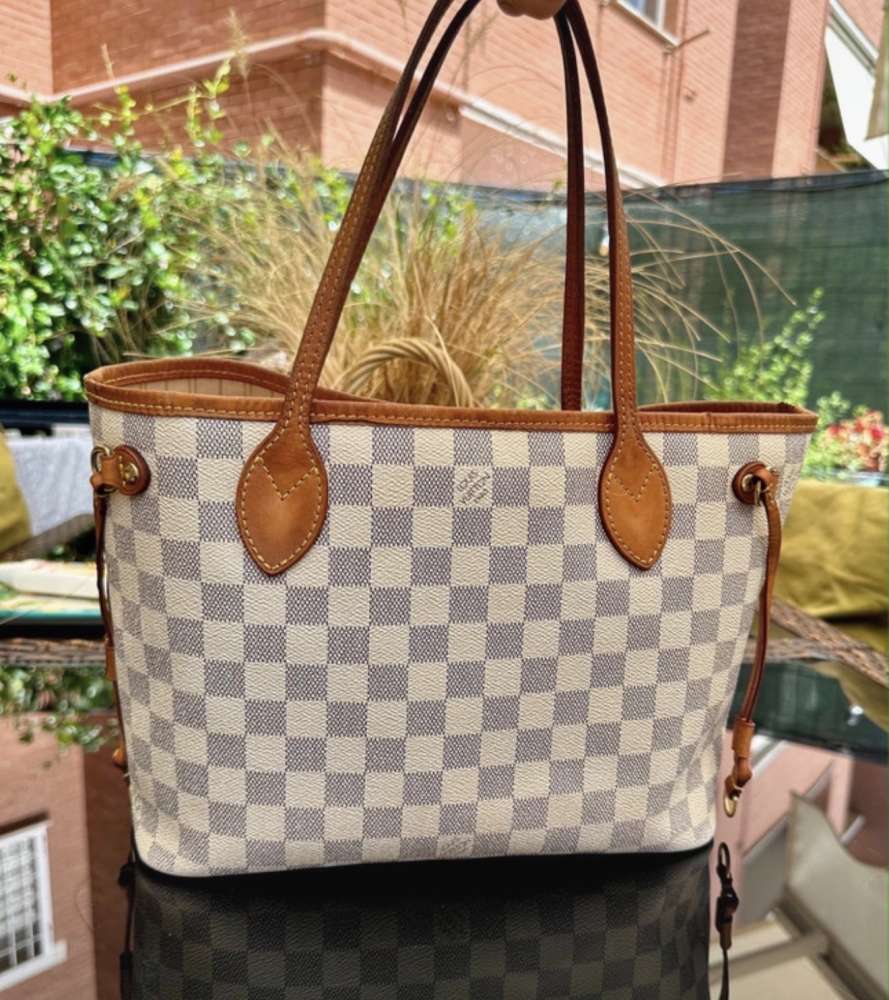 Louis Vuitton Neverfull PM