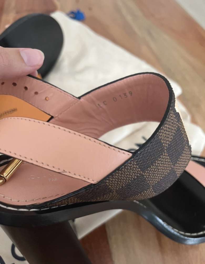 Louis Vuitton sandalky