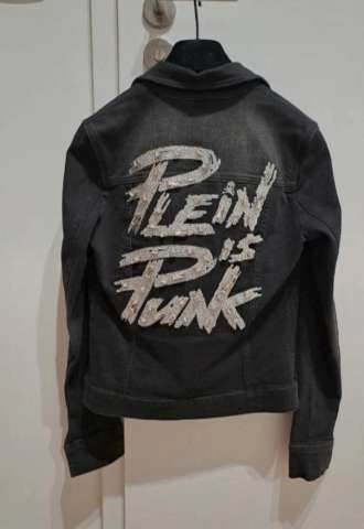 https://www.vipluxury.sk/Philipp Plein dámska bunda