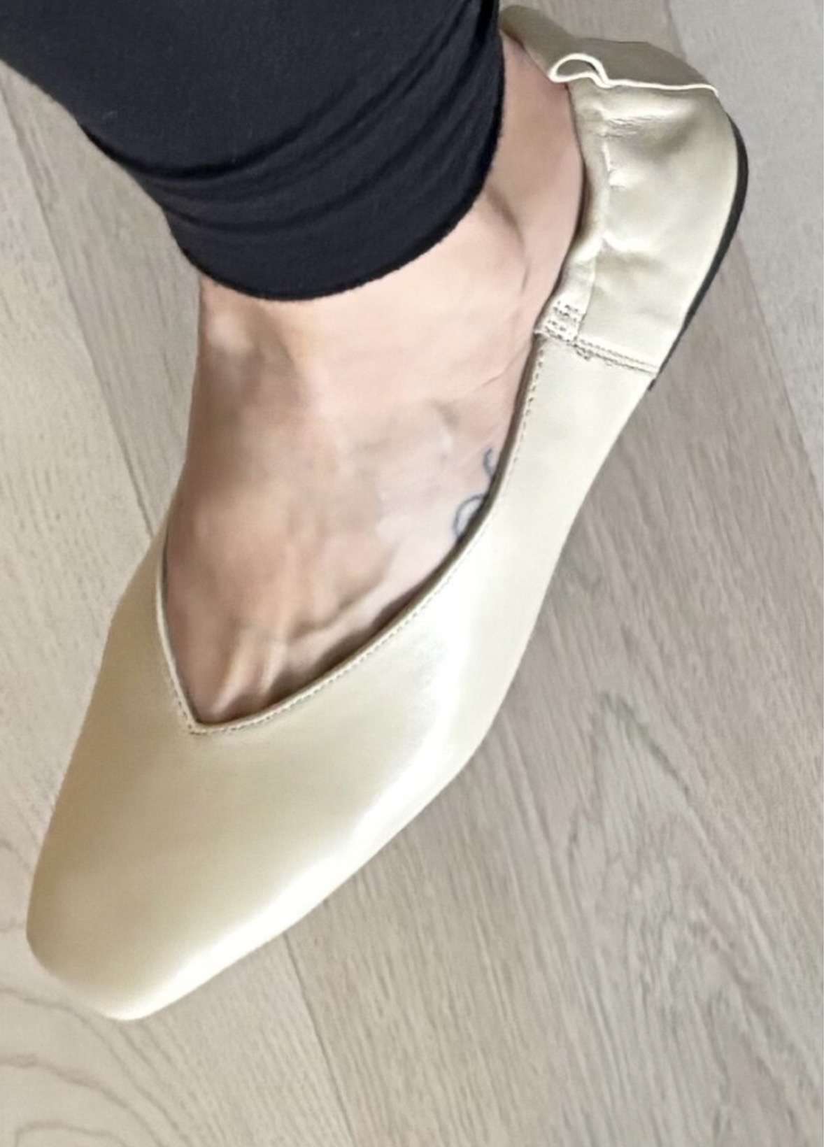 A. Emery ballet flats, koža, pc 260€