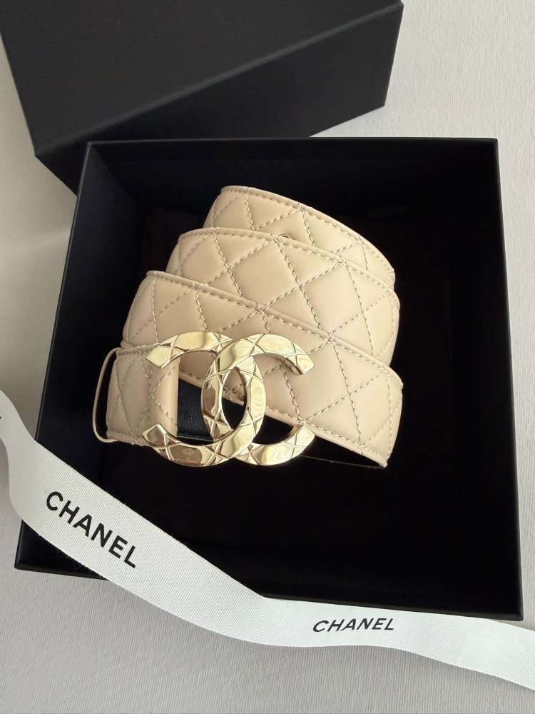Chanel opasok