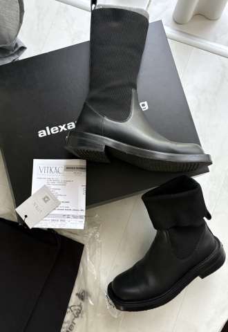 https://www.vipluxury.sk/Alexander Wang Detroit sock boots, pc 725€