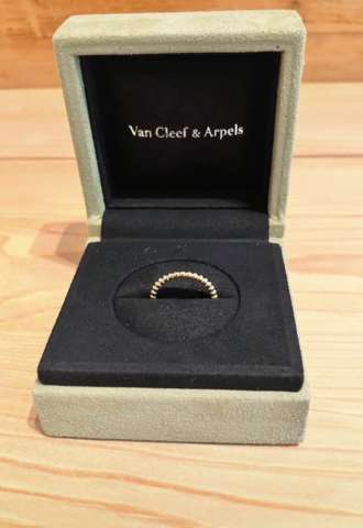 https://www.vipluxury.sk/Van Cleef prsteň