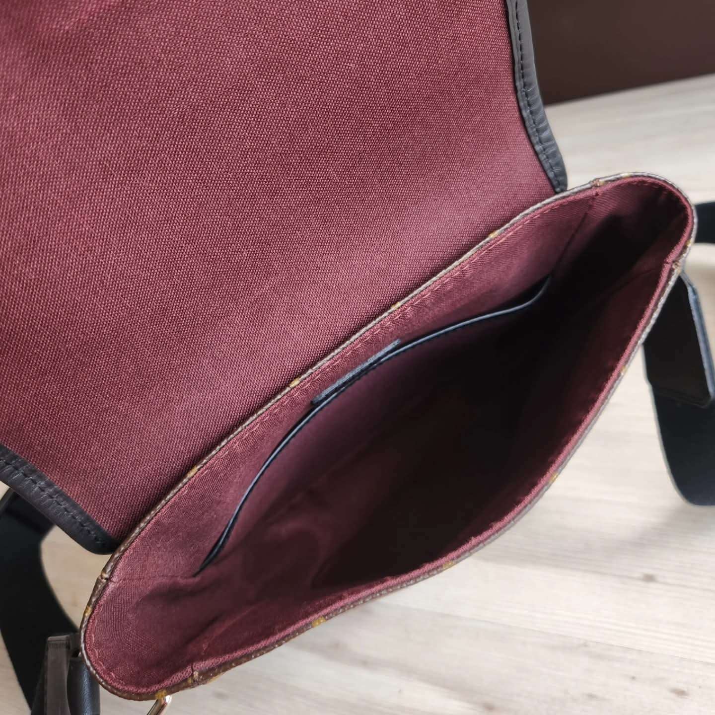 Louis Vuitton Bass PM