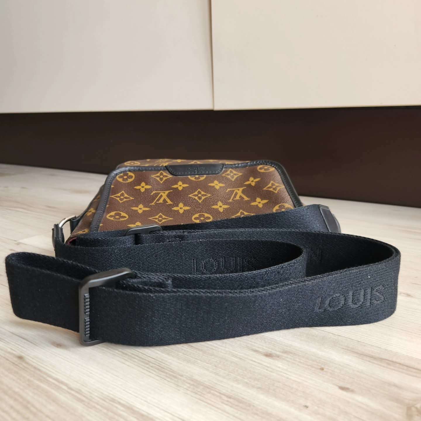 Louis Vuitton Bass PM
