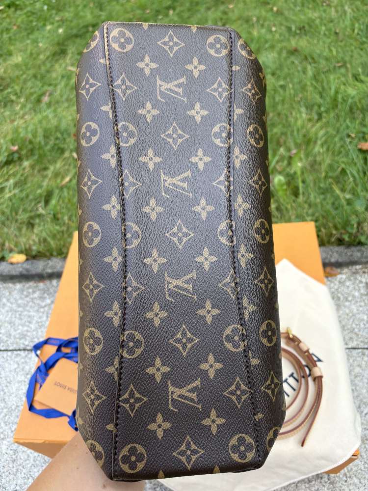 Louis Vuitton Rivoli MM crossbody / do ruky kabelka
