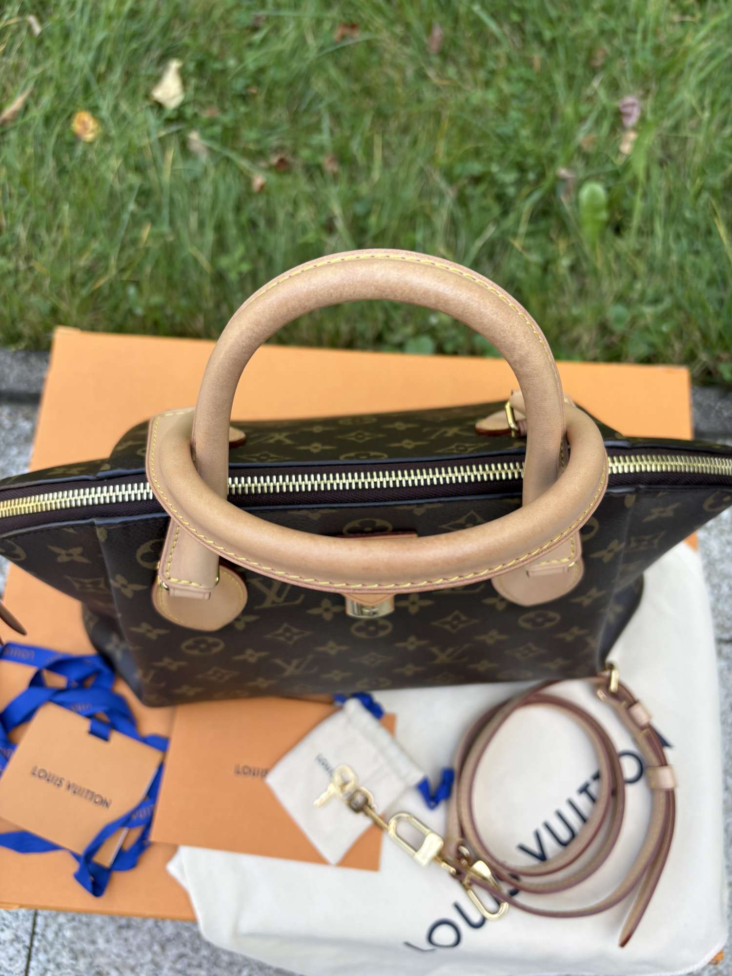 Louis Vuitton Rivoli MM crossbody / do ruky kabelka