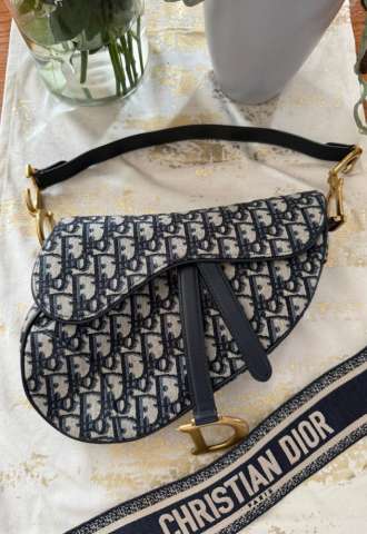 https://www.vipluxury.sk/Dior Saddle bag médium