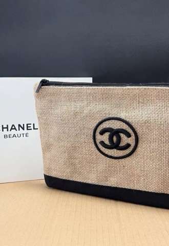 https://www.vipluxury.sk/Chanel beauty clutch
