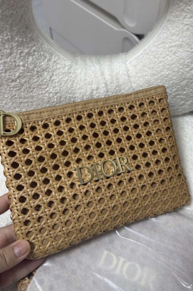 Dior solar clutch