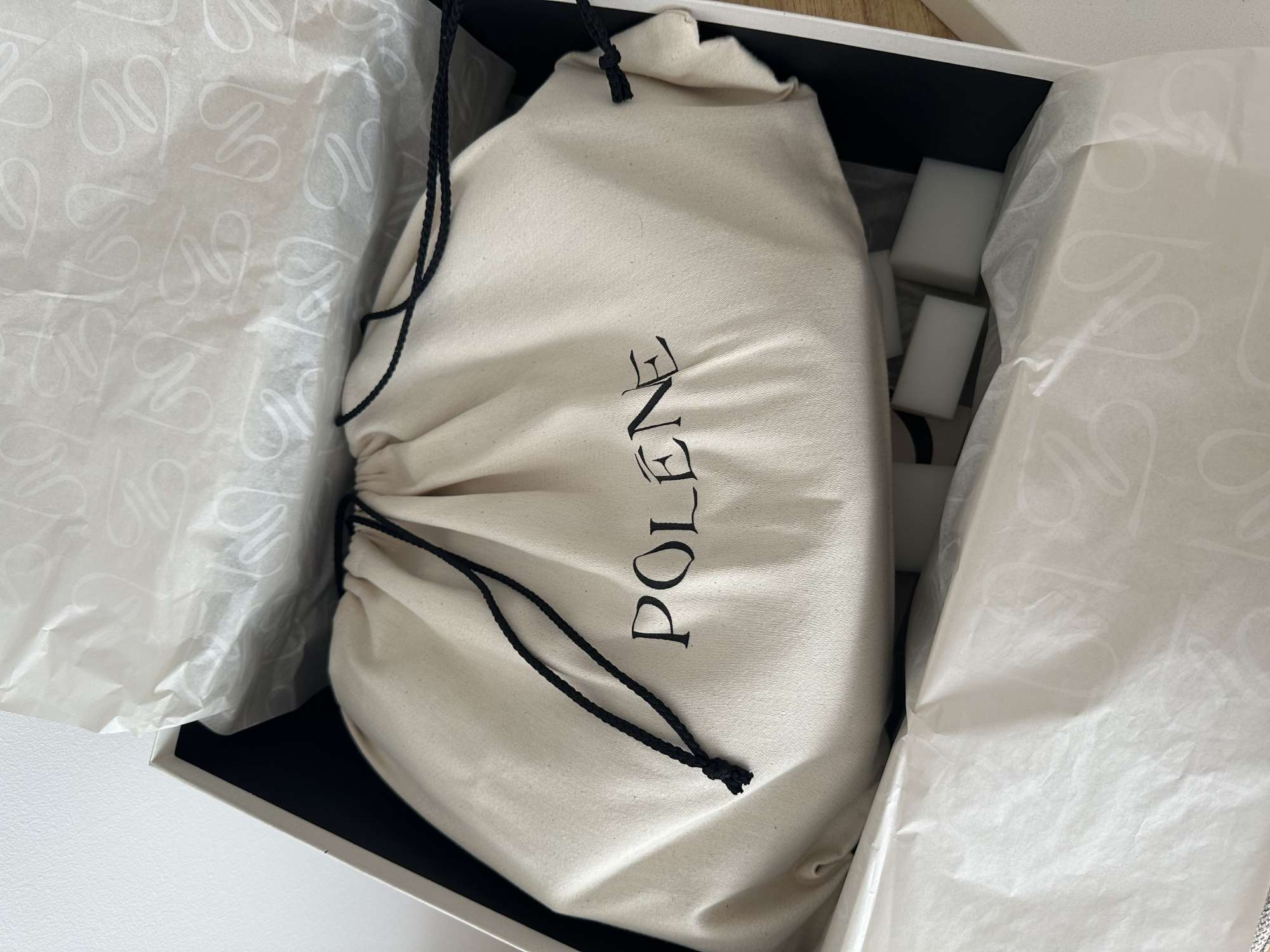 Polene Cyme Noir Graine