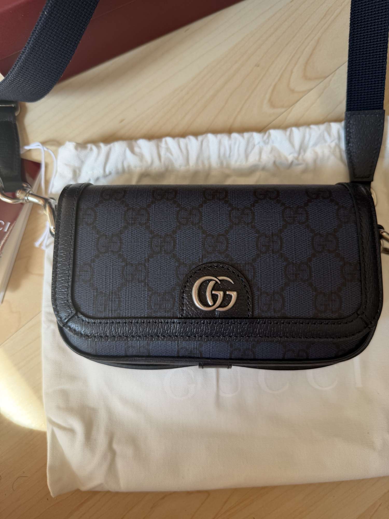 Gucci GG monogram Shoulder bag