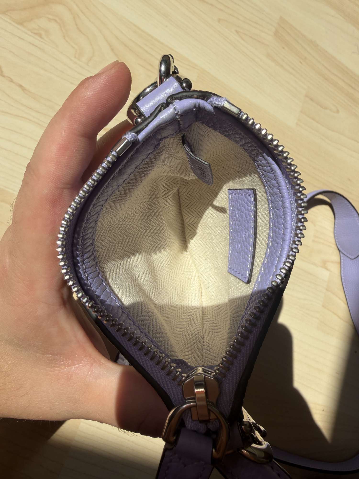 Gucci B Mini nano bag