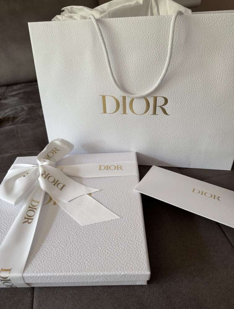 Dior šatka