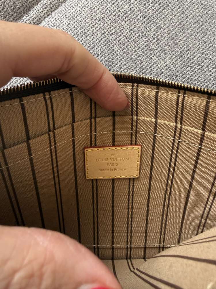 LV neverfull pochette