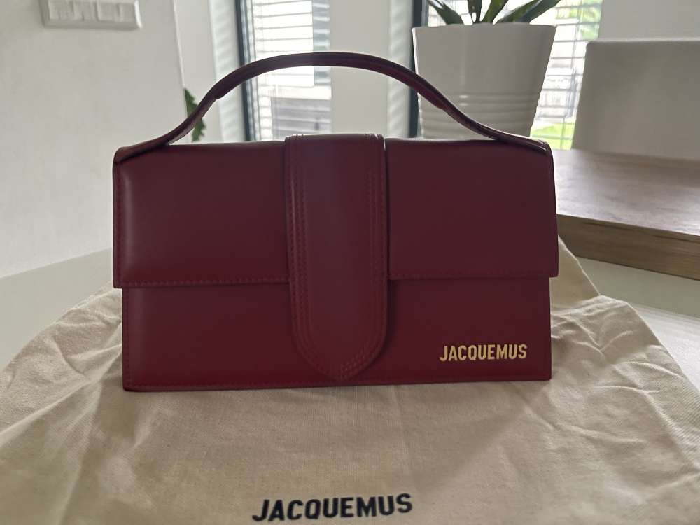 Jacquemus Le Grand Bambino