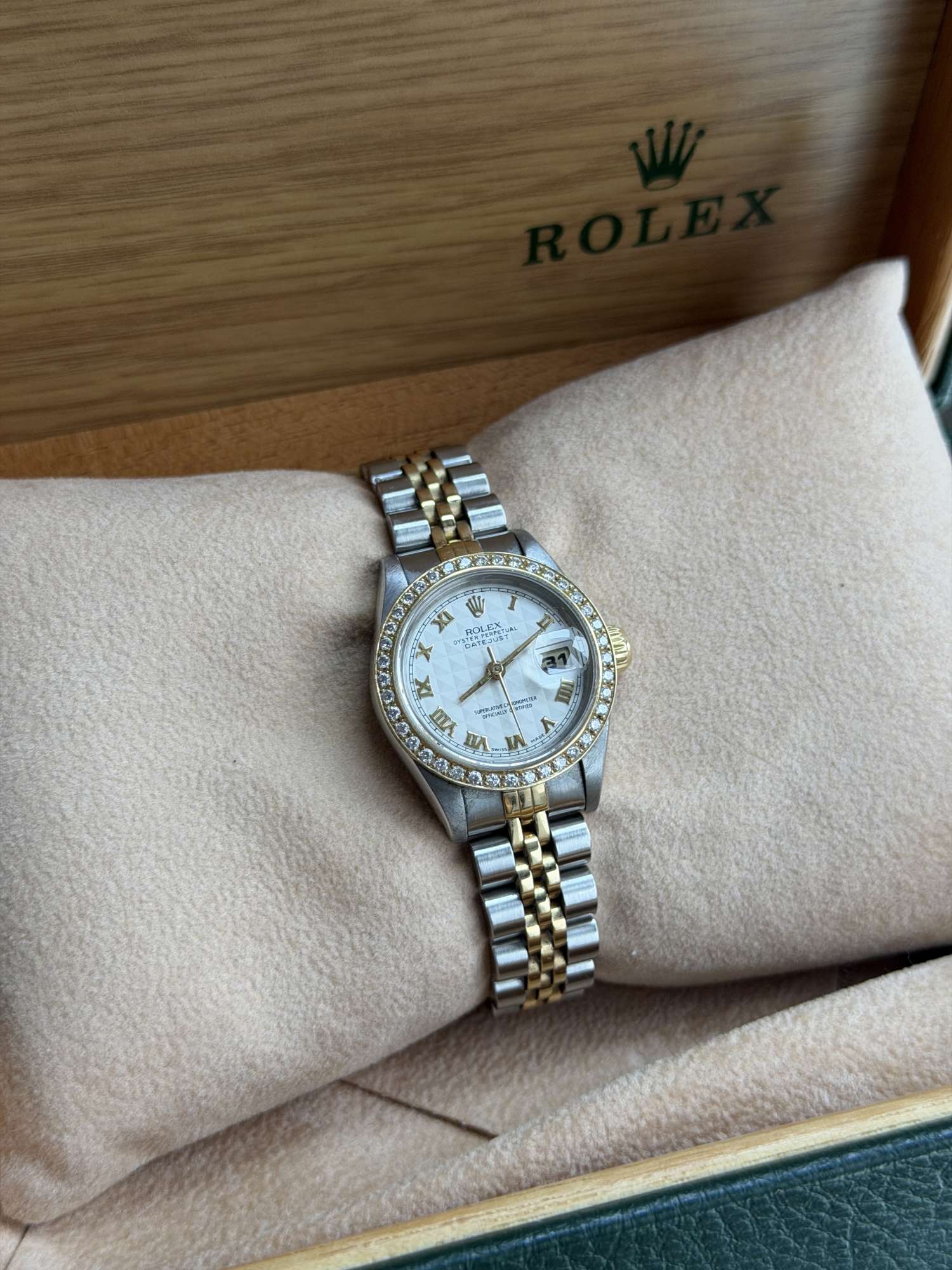 Hodinky Rolex DateJust 26mm Celá sada Zaruka Diamanty, Top stav Ref.69173