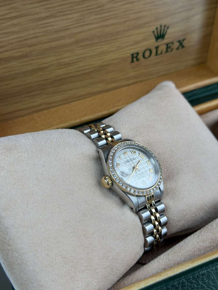 Hodinky Rolex DateJust 26mm Celá sada Zaruka Diamanty, Top stav Ref.69173