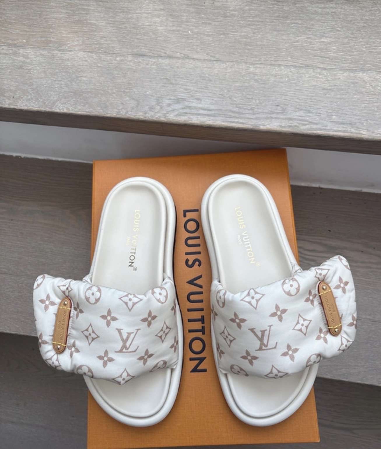 Louis Vuitton šľapky