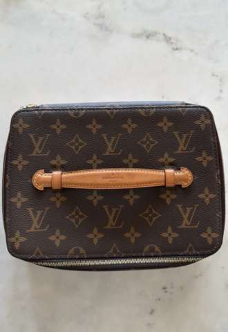 https://www.vipluxury.sk/Louis Vuitton kozmetický kufrik