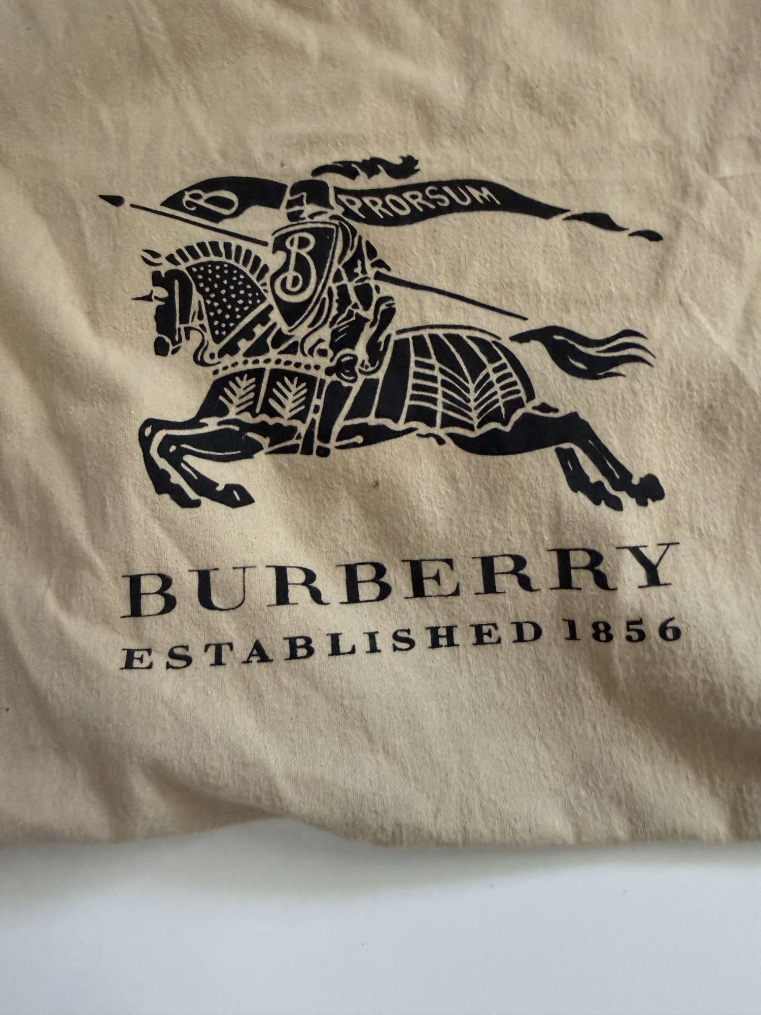 Burberry hobo kabelka