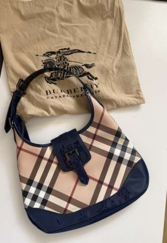 https://www.vipluxury.sk/Burberry hobo kabelka