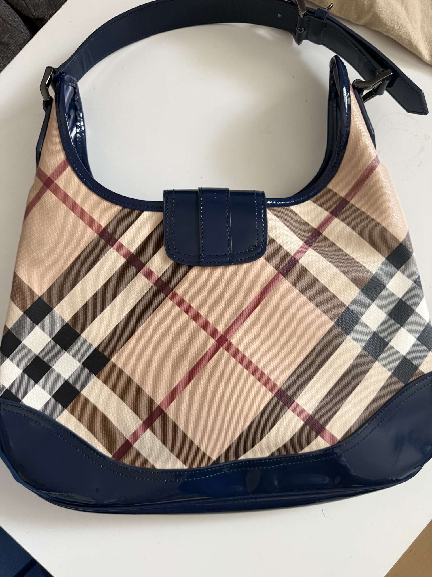 Burberry hobo kabelka