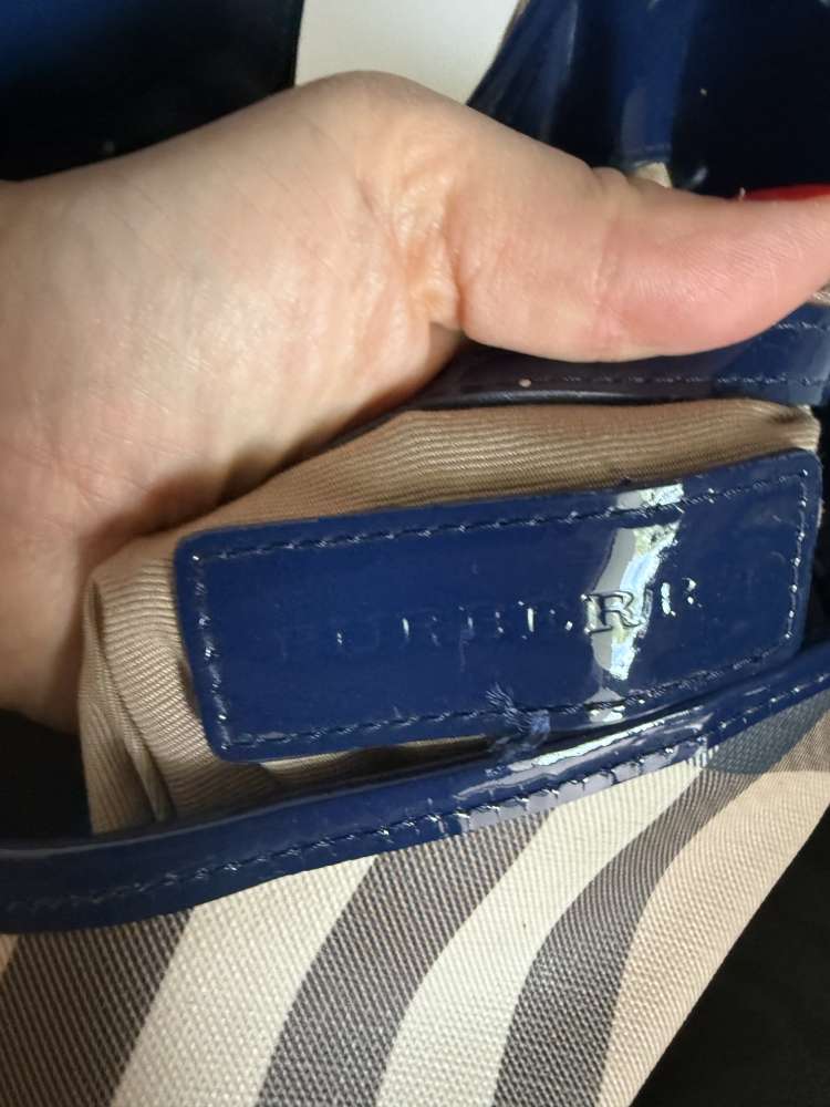 Burberry hobo kabelka