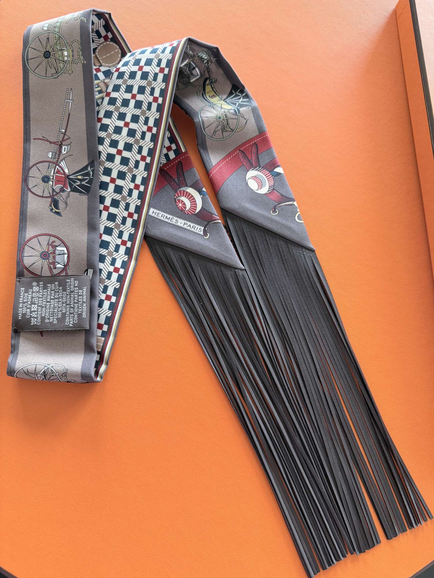 Hermès Twilly s koženými strapcami Les Voitures Nouvelles