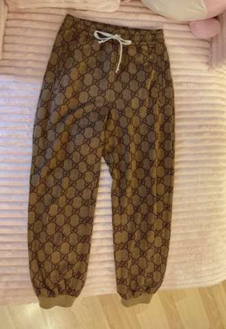 https://www.vipluxury.sk/Gucci tepláky