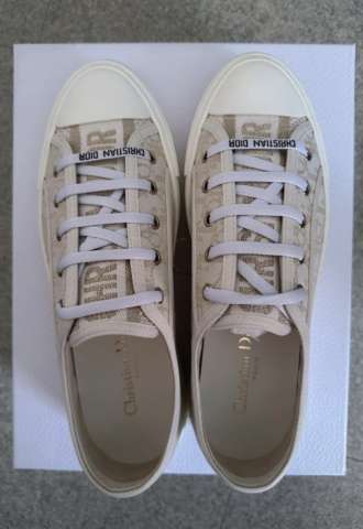 https://www.vipluxury.sk/Dior tenisky