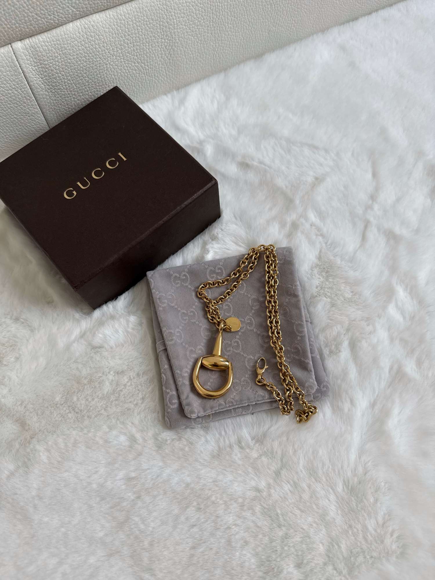Gucci 18-karátový žltý zlatý prívesok s motívom koňa, vintage