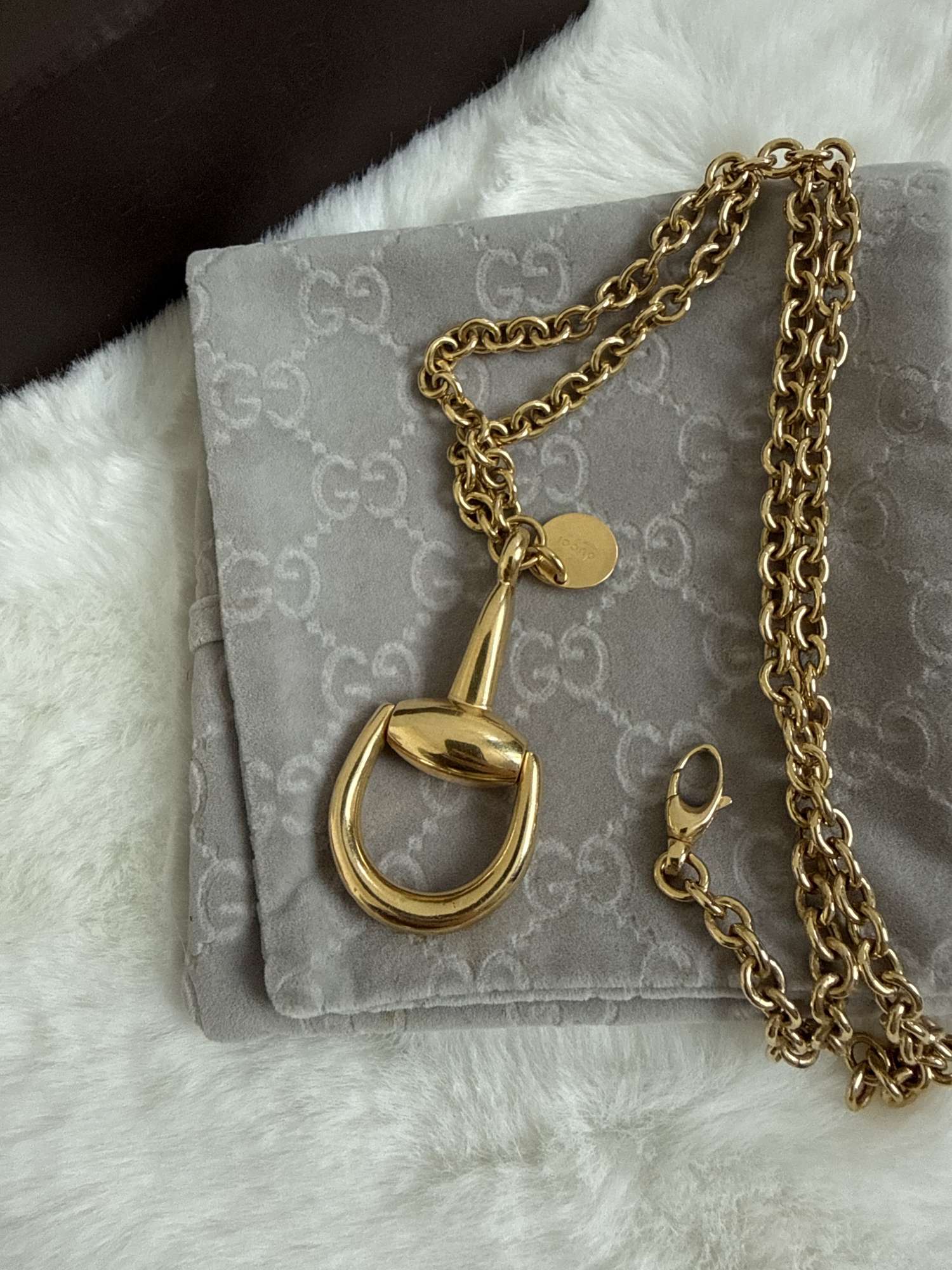 Gucci 18-karátový žltý zlatý prívesok s motívom koňa, vintage