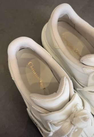 https://www.vipluxury.sk/Dior tenisky