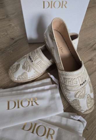 https://www.vipluxury.sk/Dior espadrille