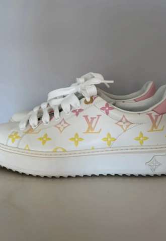https://www.vipluxury.sk/Louis Vuitton tenisky