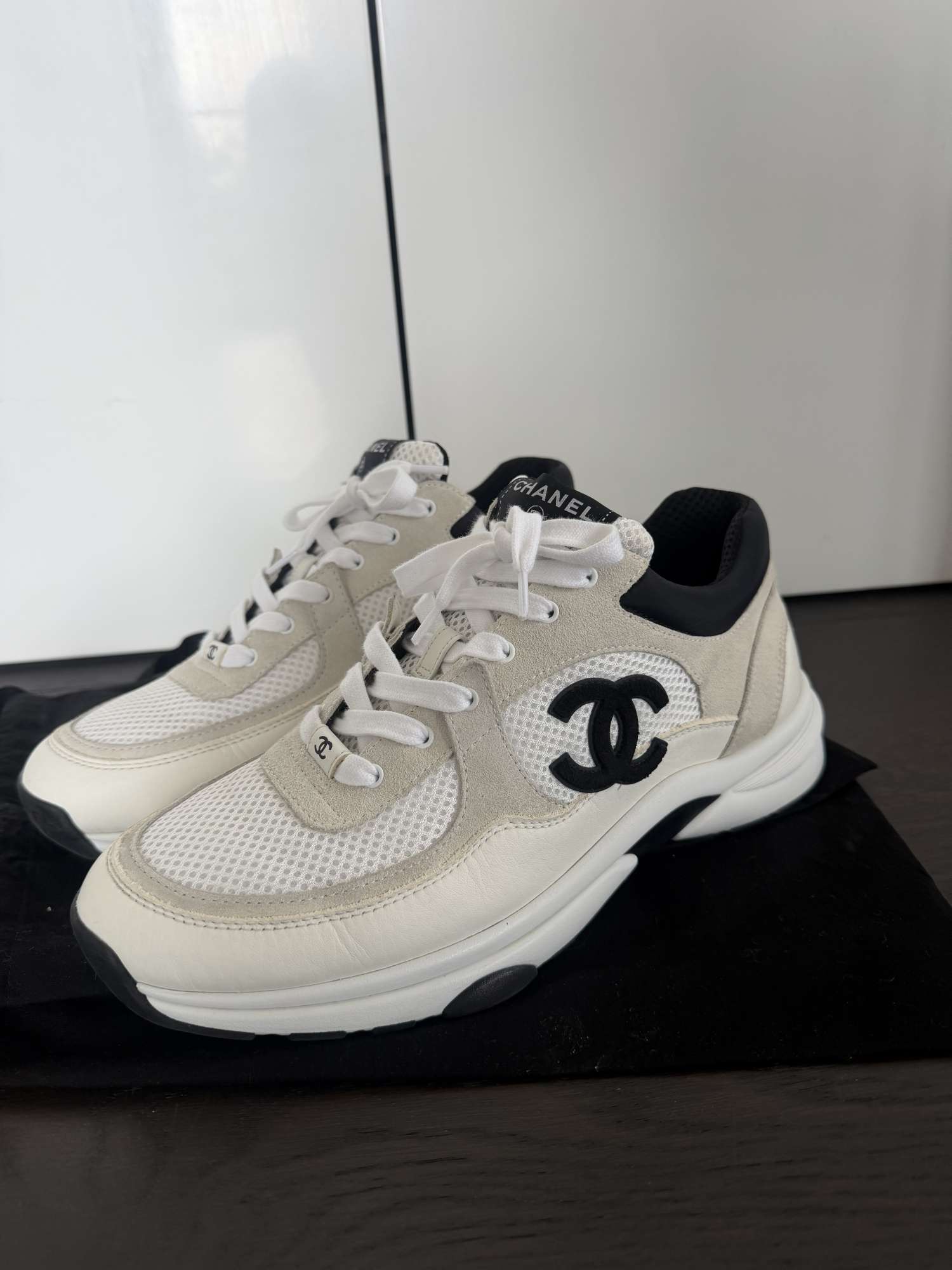 Chanel Tenisky