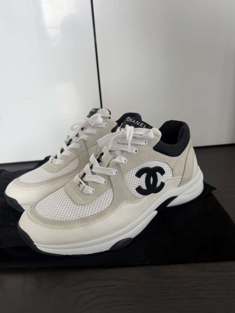 Chanel Tenisky