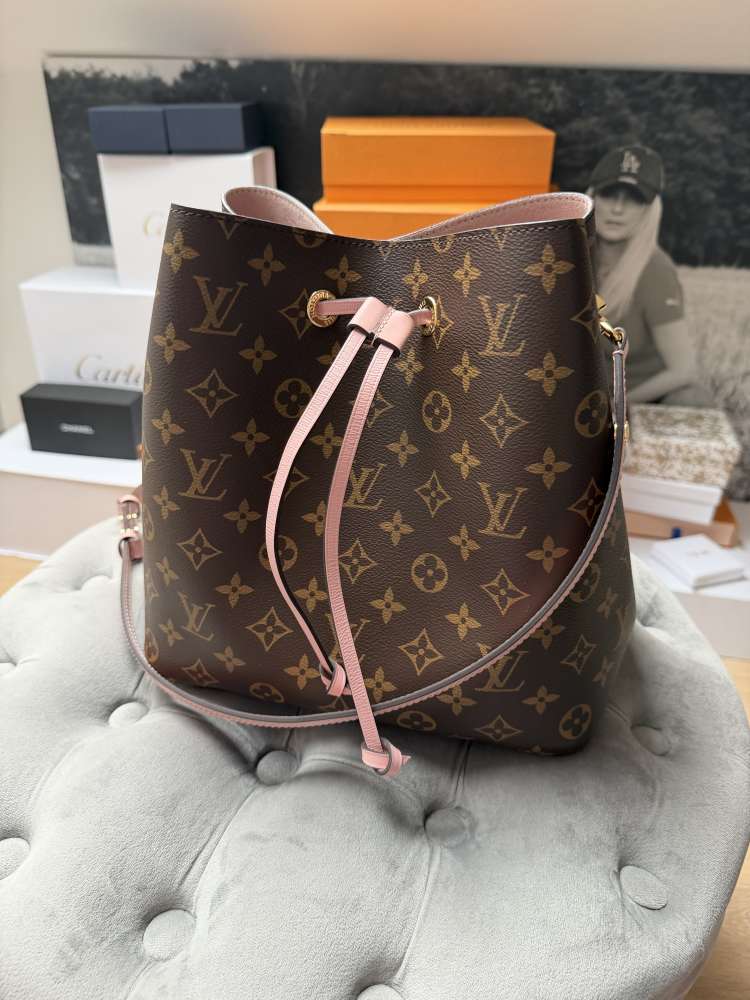 Nádherná Louis Vuitton