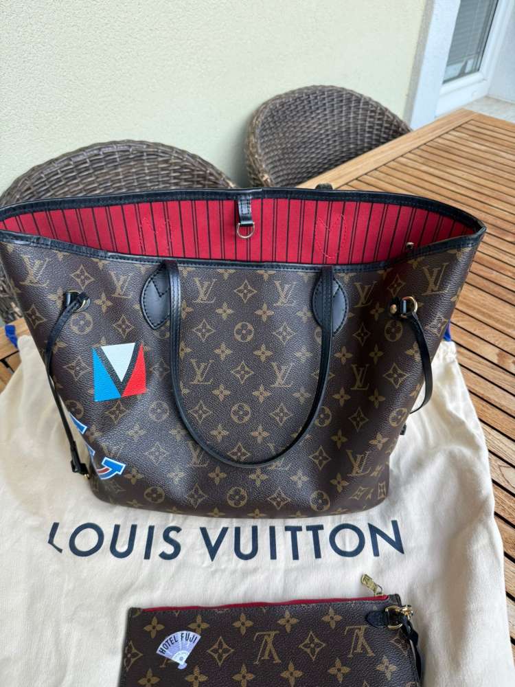 Louis Vuitton Neverfull