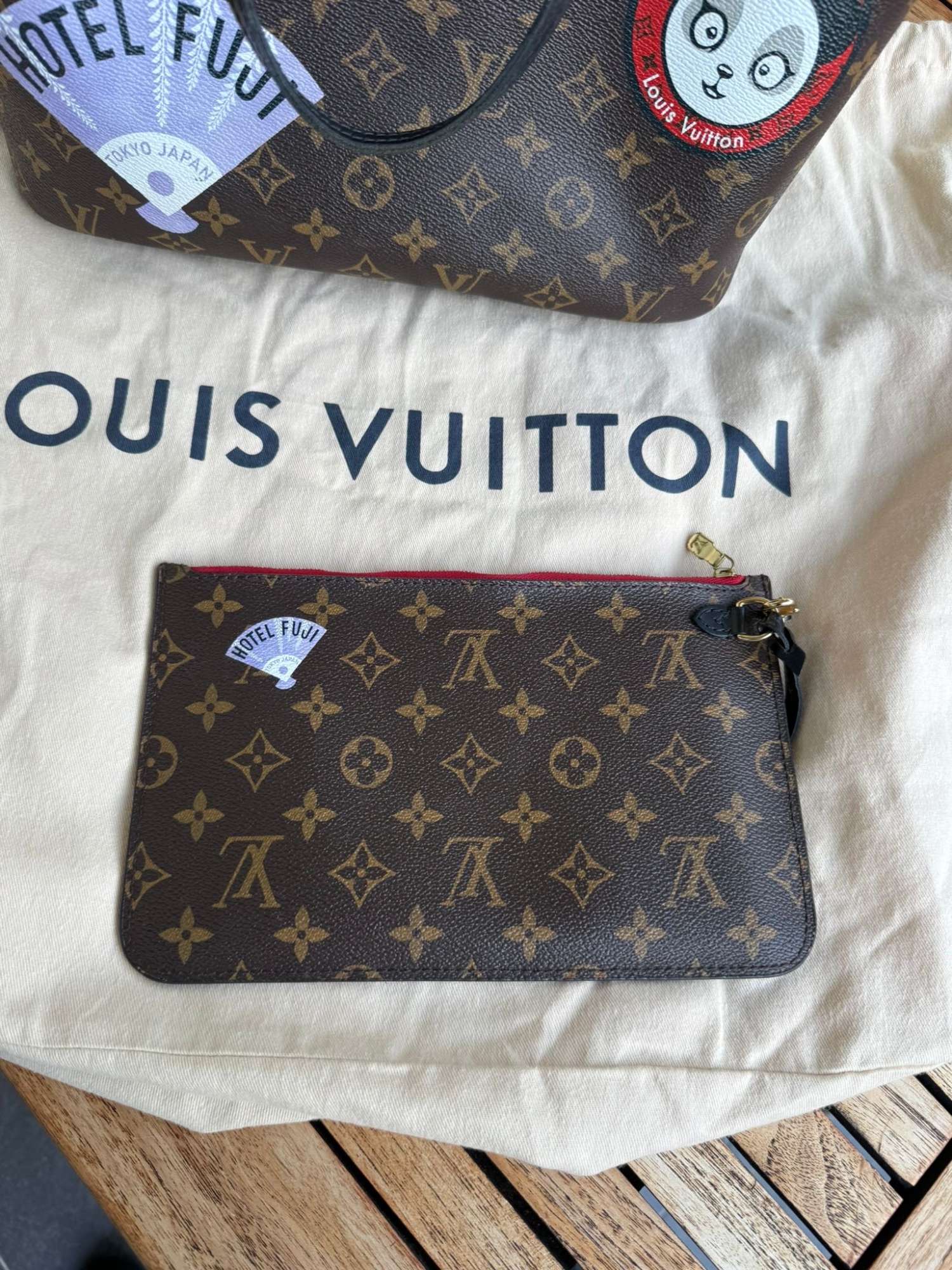 Louis Vuitton Neverfull