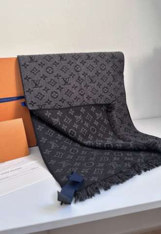 https://www.vipluxury.sk/Louis vuitton pánsky šál