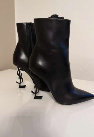 https://www.vipluxury.sk/YSL kotnicky