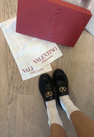 https://www.vipluxury.sk/VALENTINO mokasiny