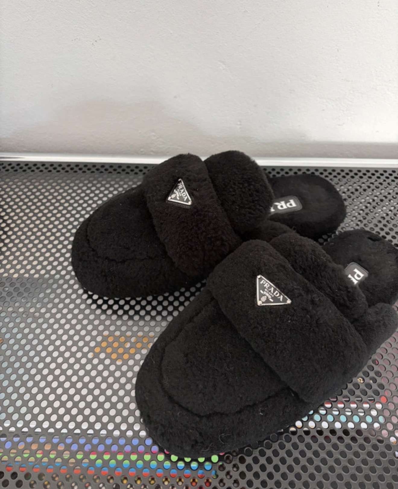 Prada šľapky