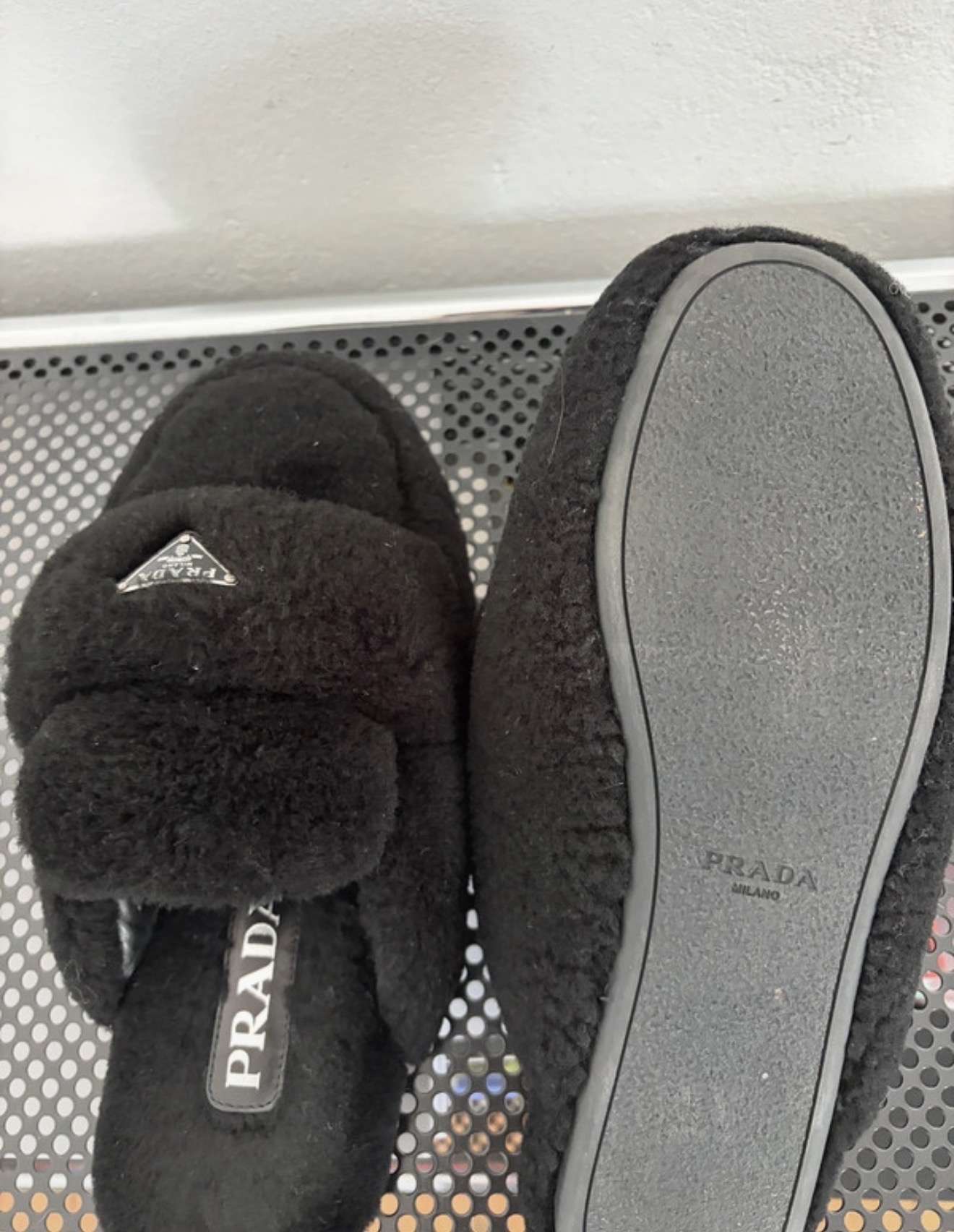 Prada šľapky