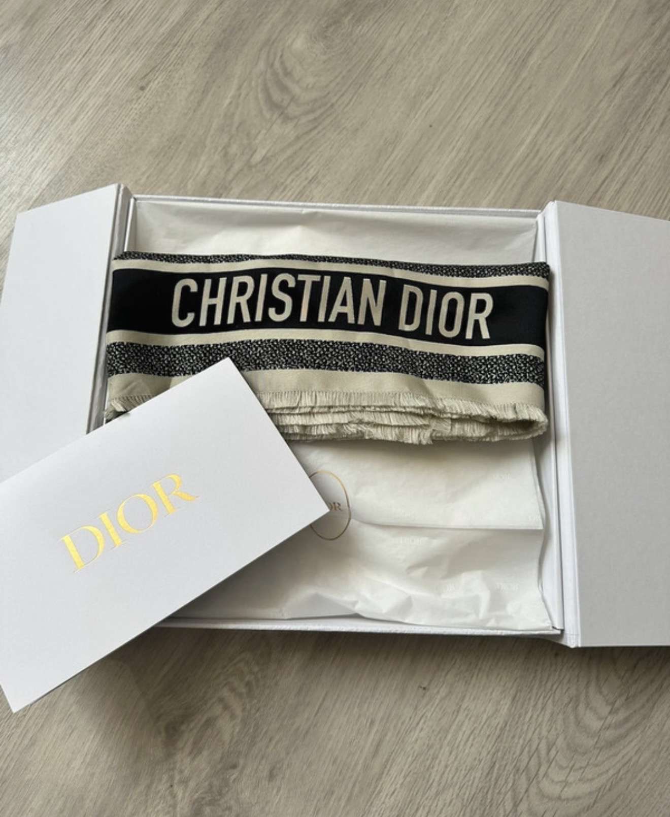 Dior šatky