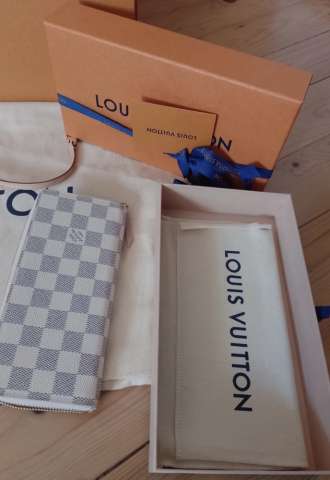 https://www.vipluxury.sk/Louis Vuitton peňaženka
