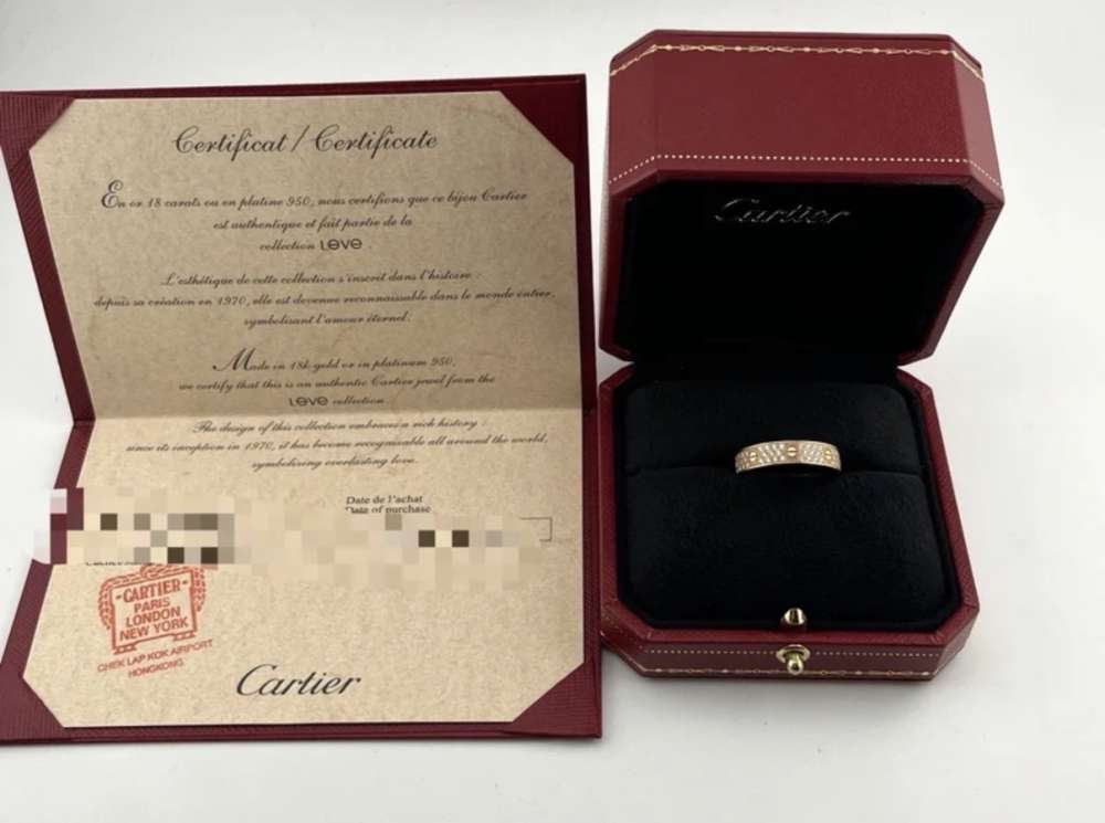 Cartler love aĺl diamond